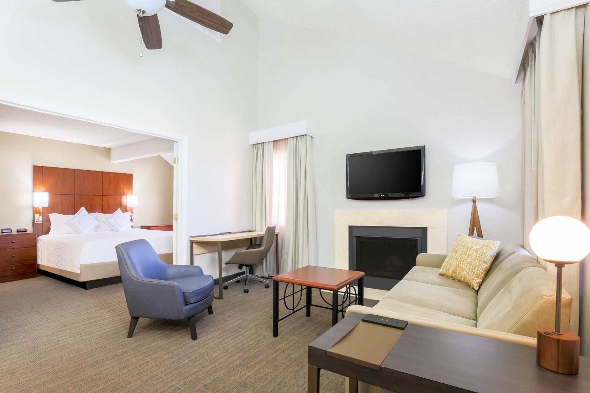 Residence Inn By Marriott Atlanta Cumberland/Galleria Smyrna Exterior foto
