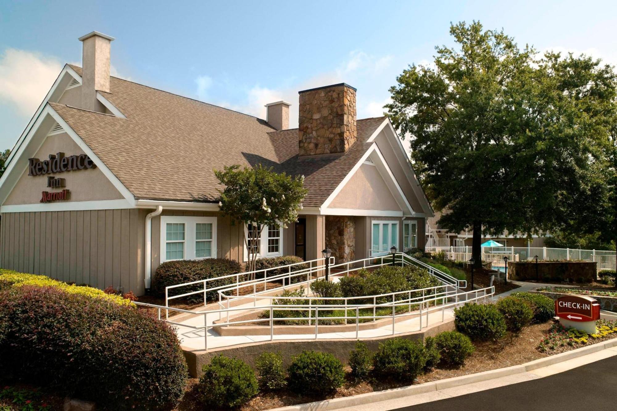 Residence Inn By Marriott Atlanta Cumberland/Galleria Smyrna Exterior foto